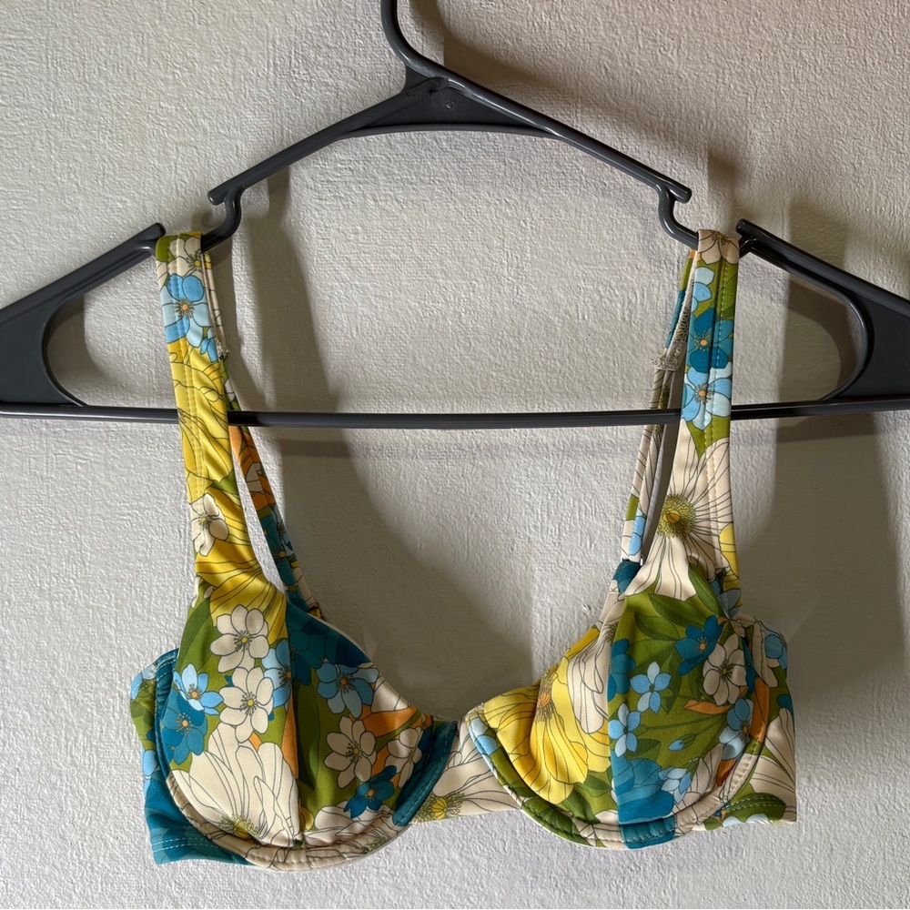 Floral swim top size XXS